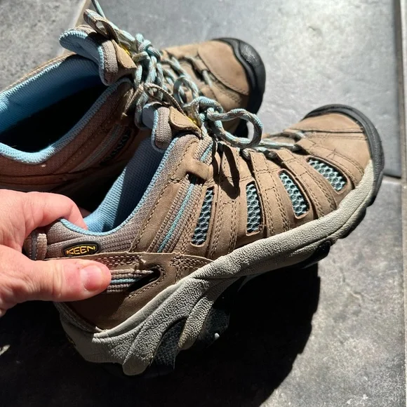 Keen hiking shoes - Picture 4 of 7